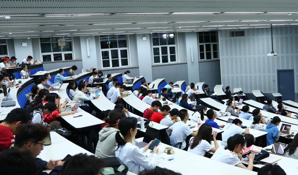 价值引领与职业规划 | 刘晓蕾：穿越周期，低头做自己该做的事