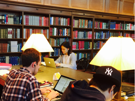 我见青山多妩媚，料青山见我应如是