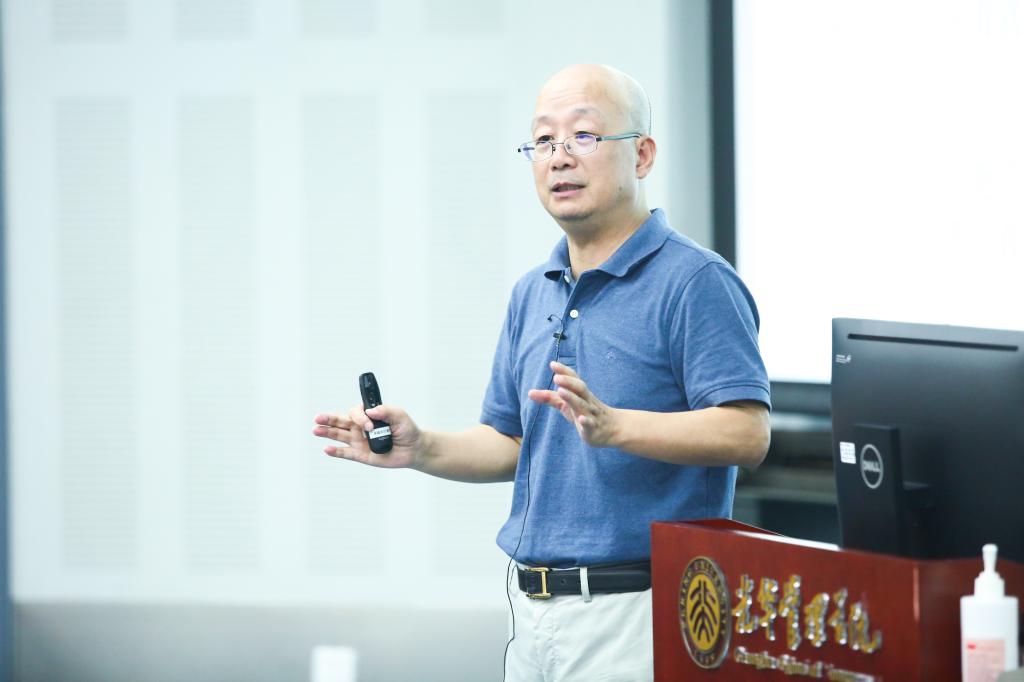 NG视讯第一课 | 周黎安：向下扎根，向阳成长