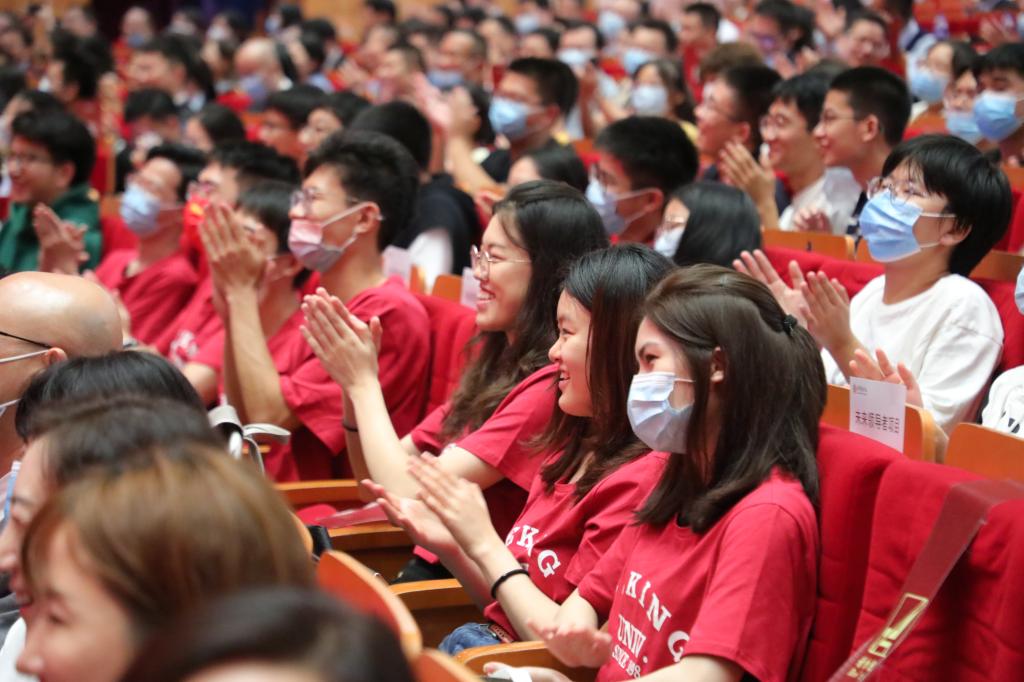 969350FBD2418E82F4D35D33FB3_D241471E_1742E