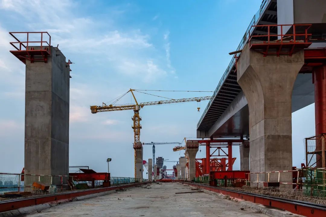 95CDC2468256080CF9C7251662E_5FF8F942_19ABD