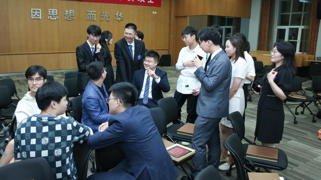 2A199836AFFE61033611EFF3983_2C0CE446_172D1