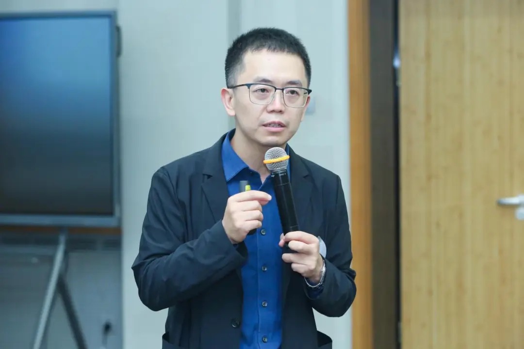 0864F798F4E3F3A91C30D1B352D_72ABE400_161F8